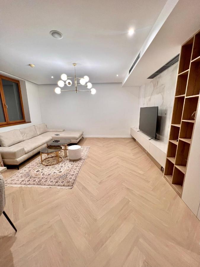 Stylish 3 Bedroom Apartment In The Hearth Of City Center With History Bratislava Ngoại thất bức ảnh